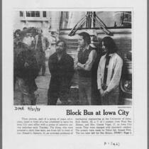 1971-04-21 Des Moines Register article: "Block bus at Iowa City" Page 1